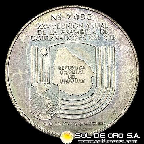 NA4 - REPUBLICA ORIENTAL DEL URUGUAY - 2.000 PESOS, 1984 - MONEDA DE PLATA