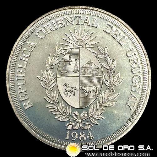 NA4 - REPUBLICA ORIENTAL DEL URUGUAY - 2.000 PESOS, 1984 - MONEDA DE PLATA