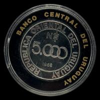 NA4 - URUGUAY - 5.000 NUEVOS PESOS, 1988 - ESTUCHE ORIGINAL - MONEDA DE PLATA